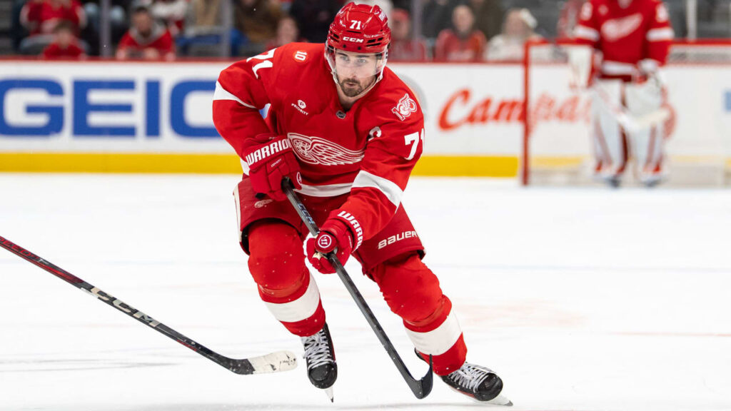 Dylan Larkin  Kërkesa për shkëmbim nga Red Wings  nuk ishte e lehtë 