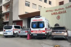 nga ndotja e ujit të