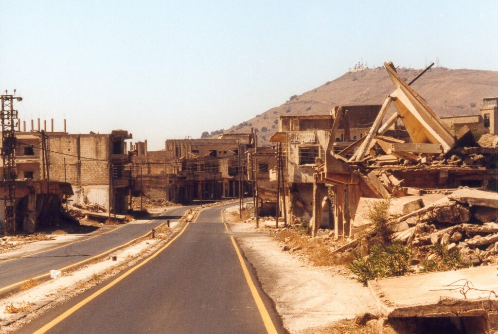 Izraeli godet në dy fronte  sulm ajror në Libanin jugor dhe granatime artilerie në Sirinë jugore