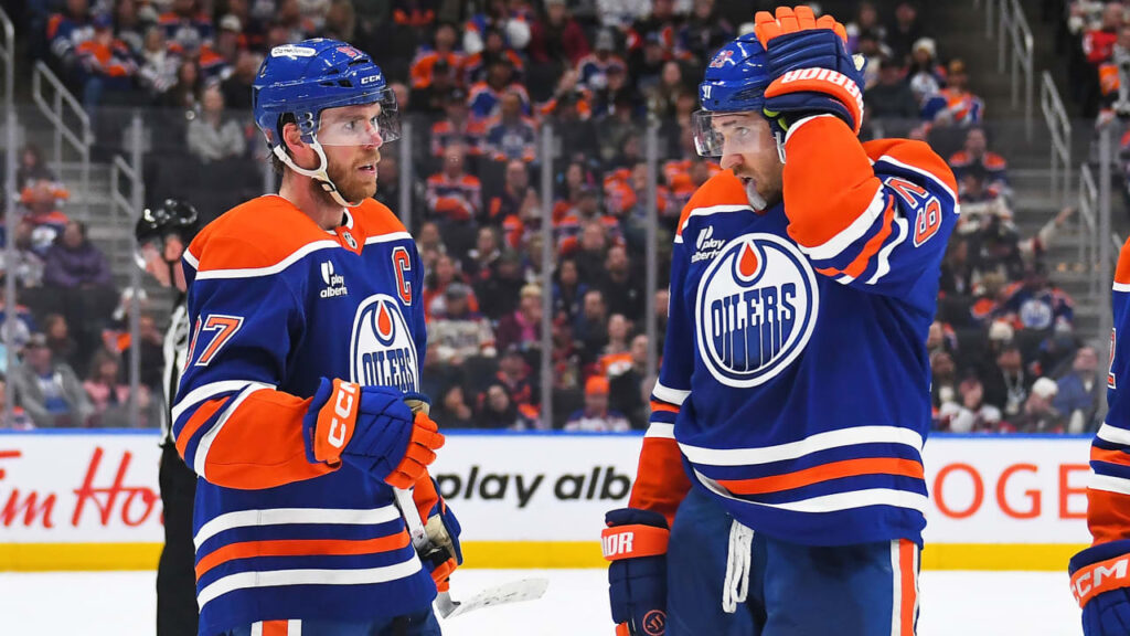 Babcock nis sezonin me McDavid dhe Draisaitl në të njëjtën vijë te Oilers