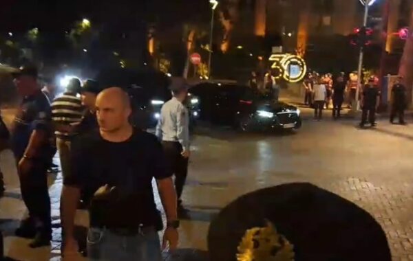 nën masa të rrepta