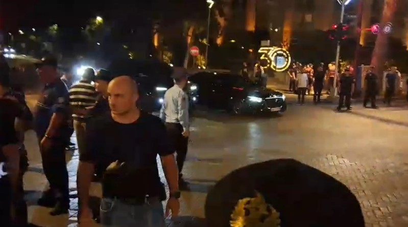 nën masa të rrepta
