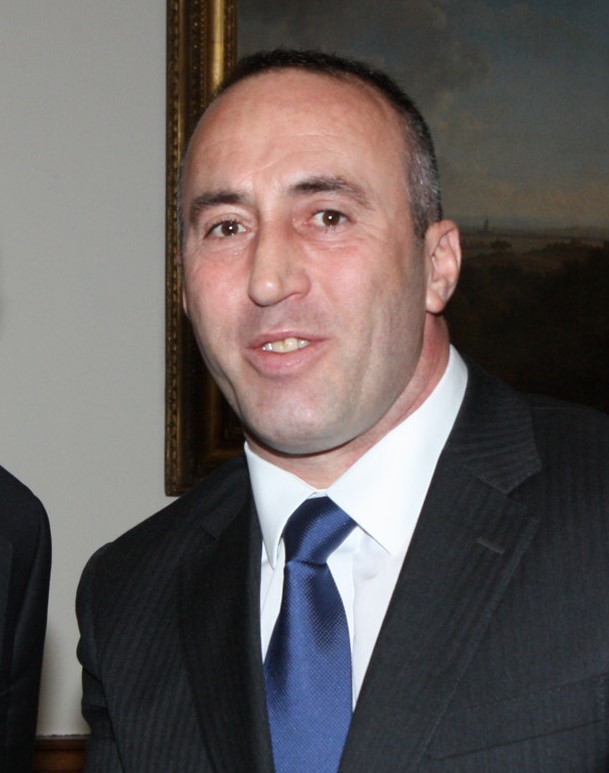 Kërcënohet publikisht Ramush Haradinaj nga një profil rus  paralajmërohet sulm ndaj familjes së tij
