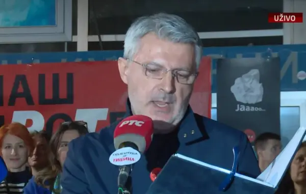 Dragan Vučelić, prezantuesi dhe folësi i Ditarit Kulturor në RTS