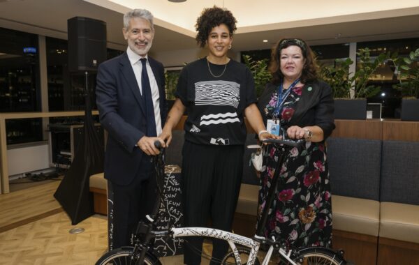 Artistja britanike Shantell Martin