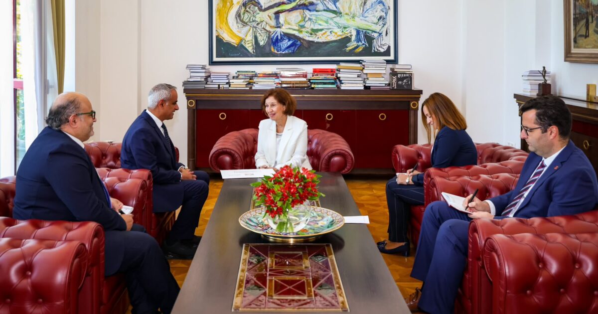 Presidentja Gordana Siljanovska-Davkova me ambasadorin e Emirateve të Bashkuara Arabe, Abdulla Ali Ateeq Obaid Alsubusi