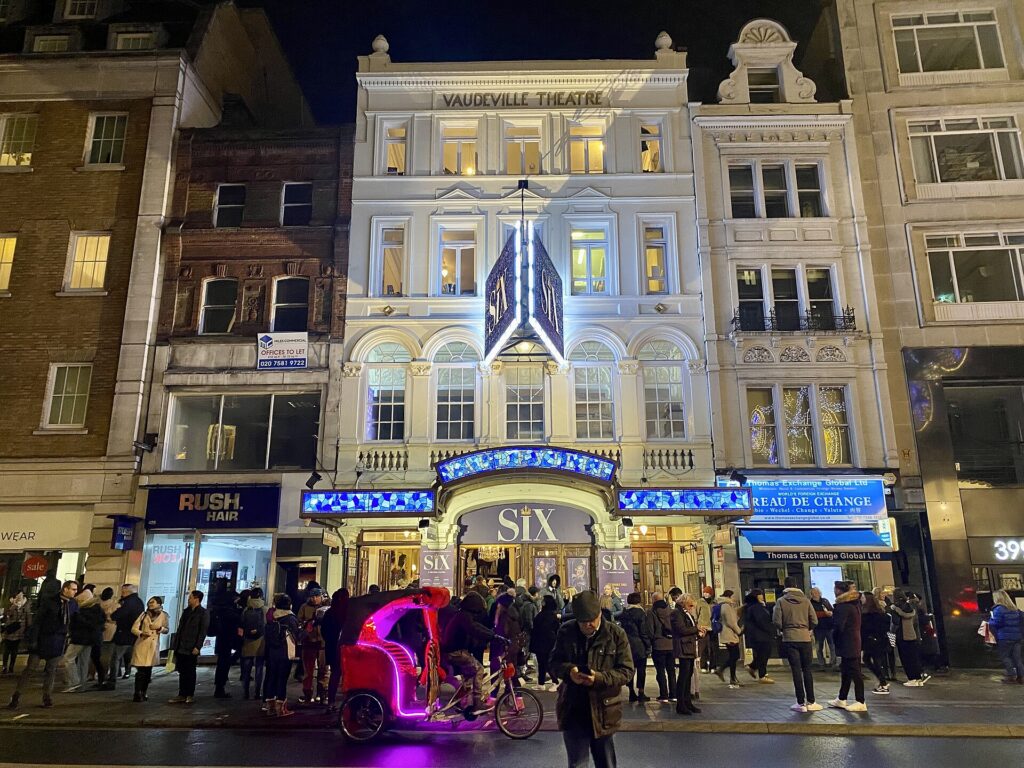 «Six the Musical» zbulon kastin e ri të turneut 2026 2027 në Amerikën e Veriut