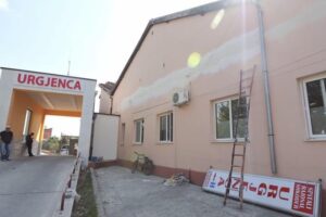 dy mjekë neurologë