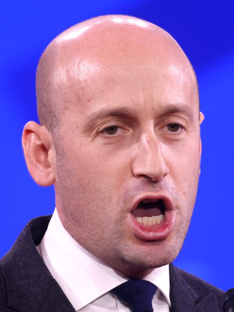 Dy agjentë të lartë të FBI së largohen nga postet pas hetimit për telefonatat ngacmuese ndaj bashkëshortes së Stephen Miller