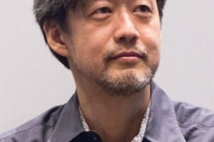 Takashi Yamazaki, regjisori i Godzilla Minus Zero. Foto: Dick Thomas Johnson, Wikimedia Commons, licenca CC BY-SA 2.0.