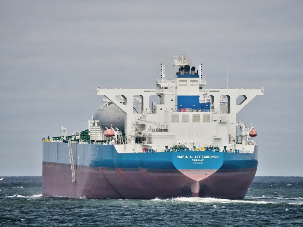 Nafta stabilizohet mbi 100 dollarë  Brent në 100 57 dollarë ndërsa tregu pret bisedimet SHBA Iran në OKB