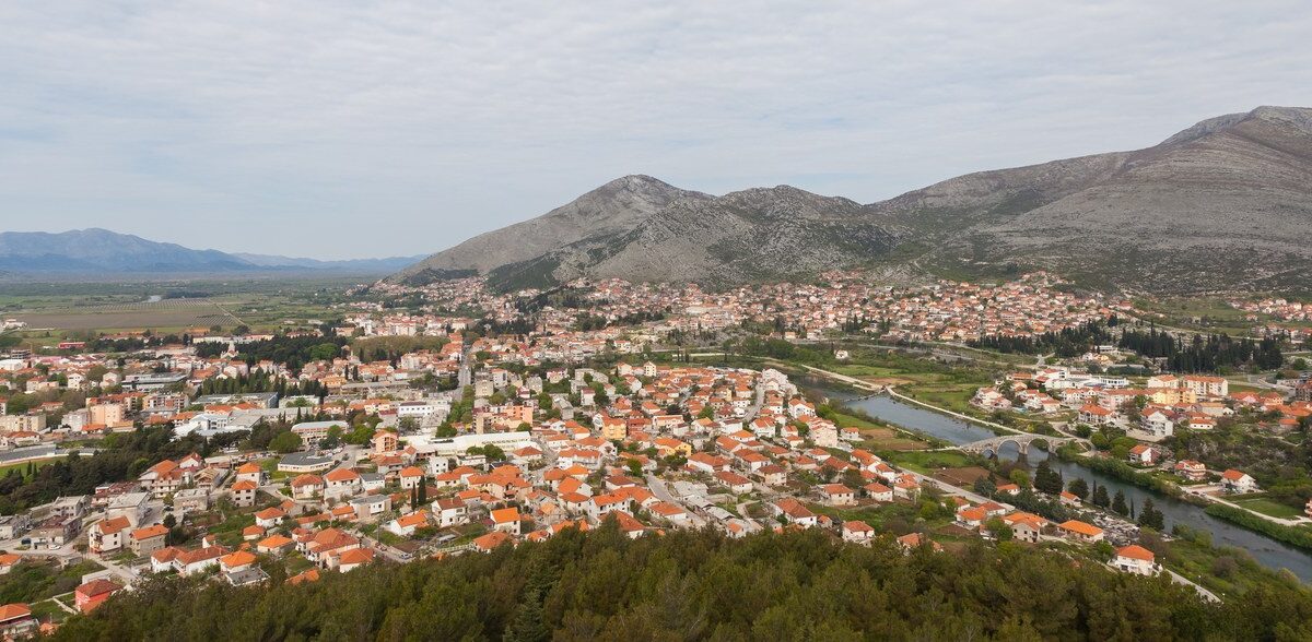 Panoramë e Trebinjes në Bosnjë e Hercegovinë