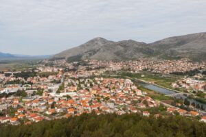 Panoramë e Trebinjes në Bosnjë e Hercegovinë