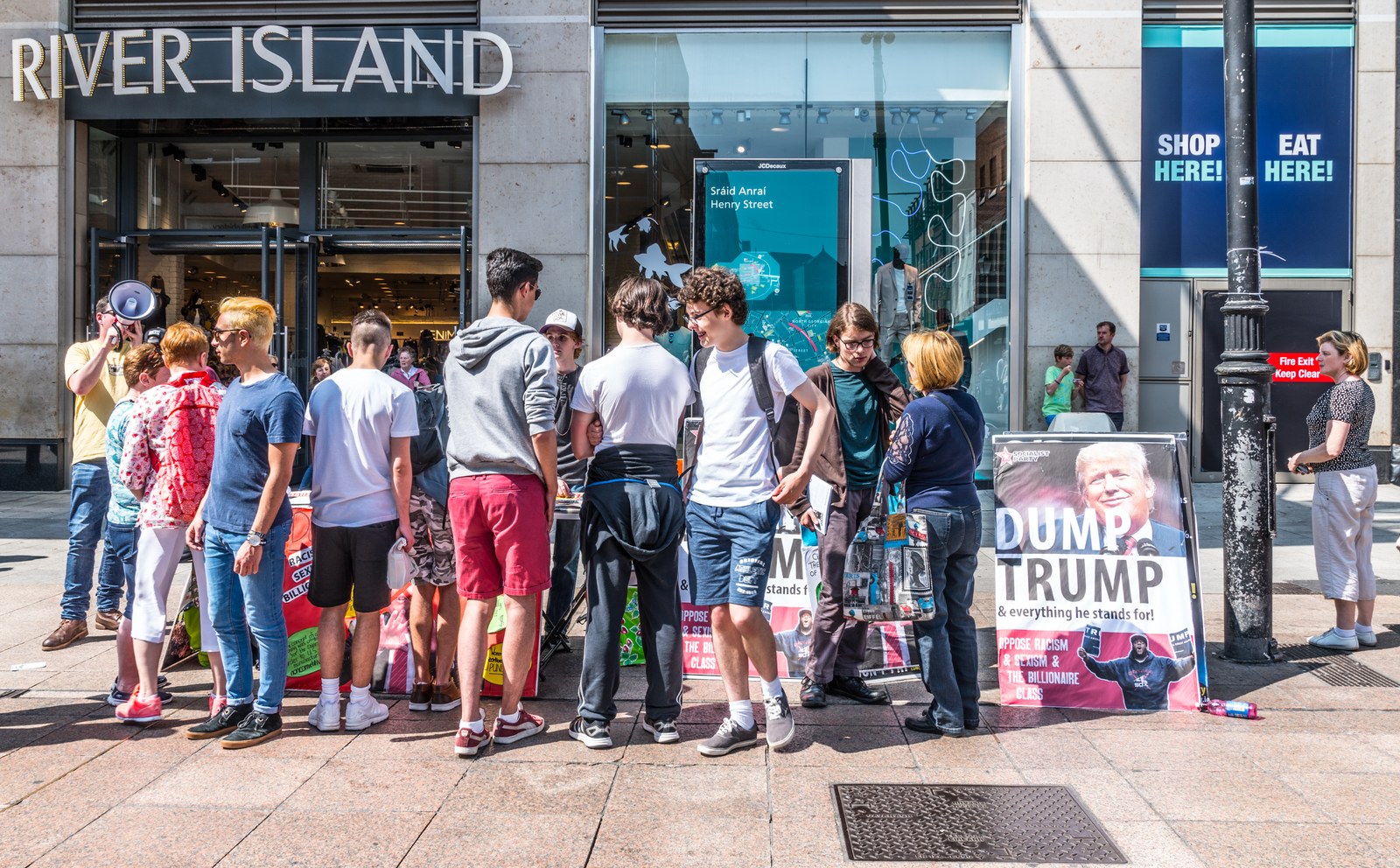 Protestë kundër presidentit amerikan Donald Trump në Dublin, Irlandë