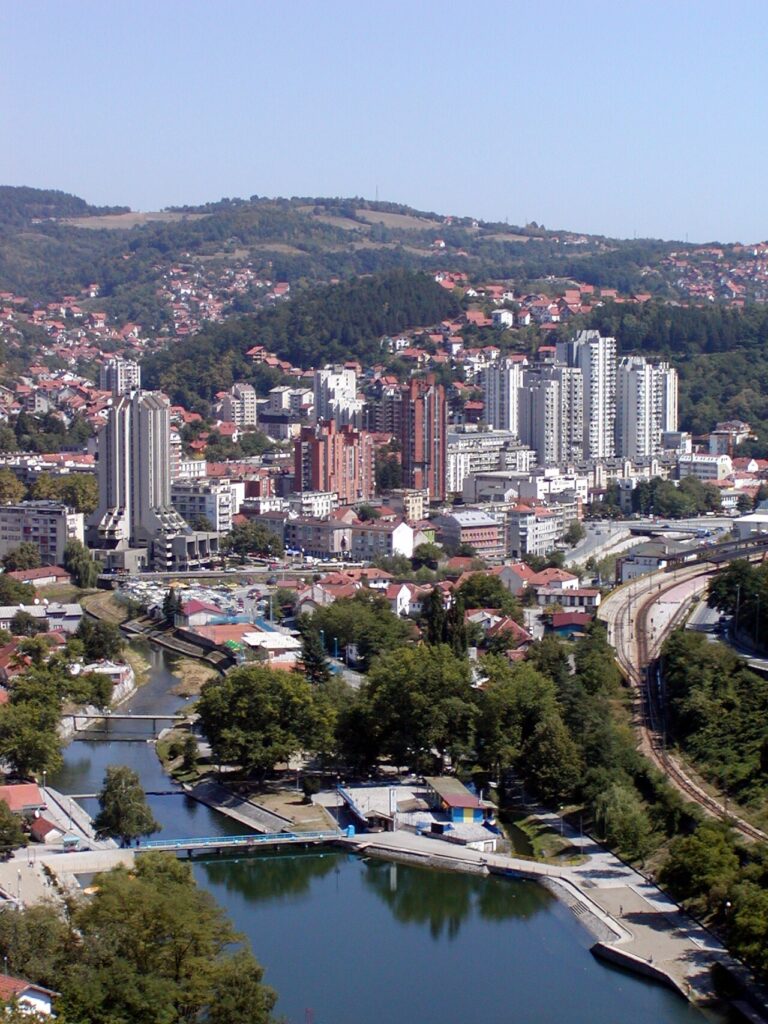 Shoferi që me BMW vrau motoçiklistin 21 vjeçar pranë Uzhicës u mbrojt në polici   Nuk isha i dehur 