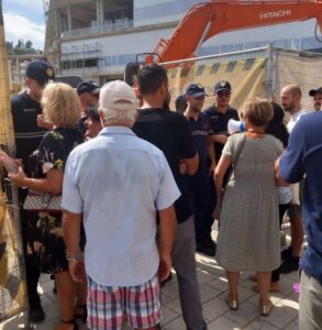 Protestë kundër muzeut hebraik në Vlorë  Institucionet  Projekti nuk po ndërtohet në godinën e Klubit Patriotik Labëria