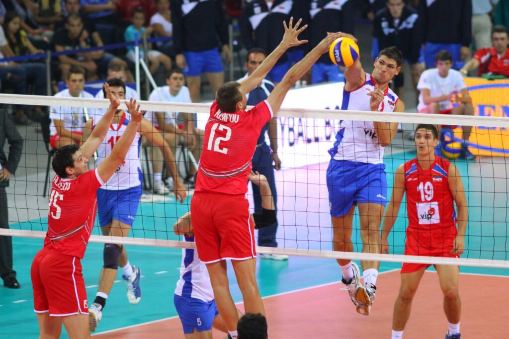 Serbia përballet me Slloveninë të hënën në 1 8 ën e Evropianit të volejbollit — transmetim direkt në RTS dhe Arena Sport