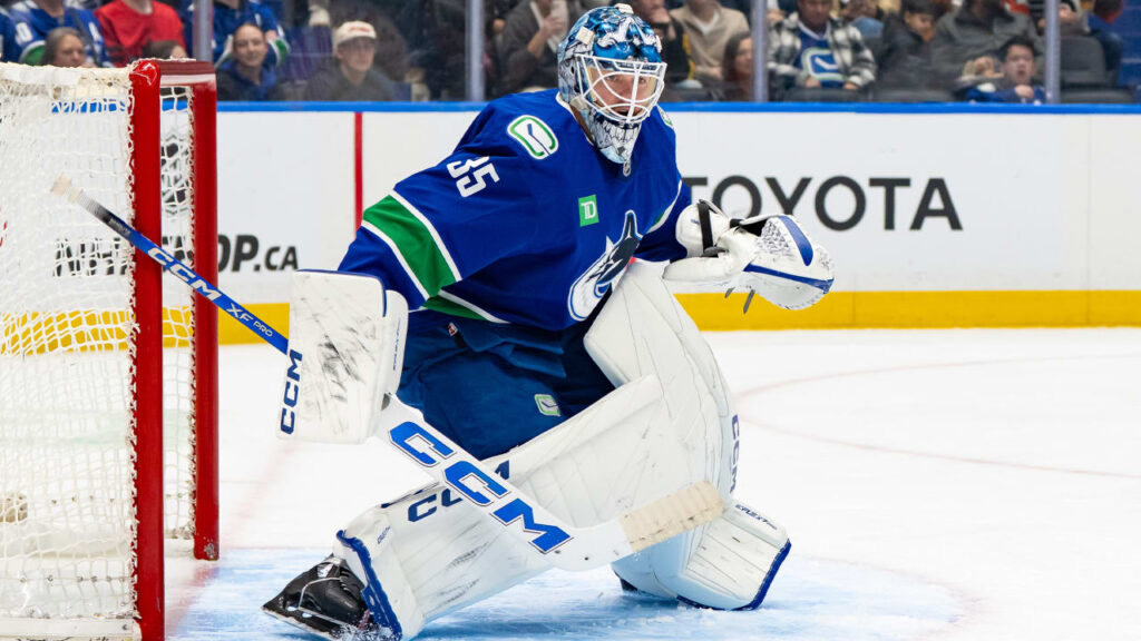 Canucks synojnë rikthimin e Thatcher Demkos para Krishtlindjeve  thotë Henrik Sedin