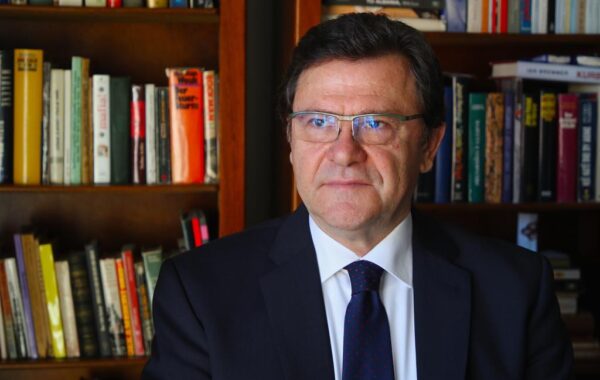 “Rendi i vjetër botëror ka mbaruar, po hyjmë në një epokë shkatërrimi konstruktiv”