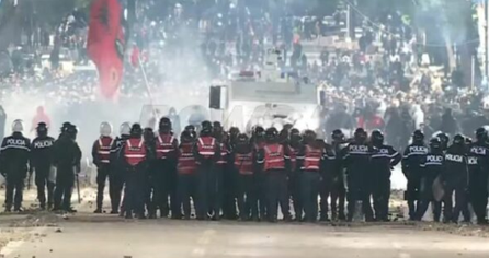 Ish analisti i BBC së  Rama  viktimë e suksesit të tij   Opozita pa alternativë dhe protesta pa lidership