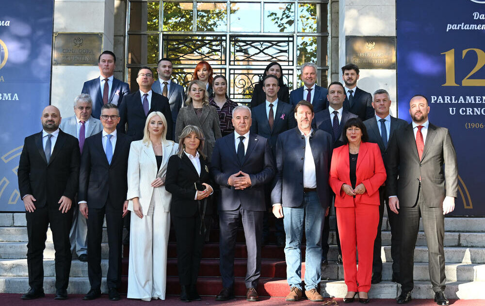 MALI I ZI MUND TË