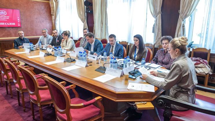 KOMISIONI MIRATON NDRYSHIMET KUSHTETUESE PËR VERIFIKIMIN E INTEGRITETIT  OPOZITA ME REZERVA
