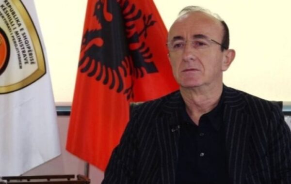 në rrugën drejt Bashkimit