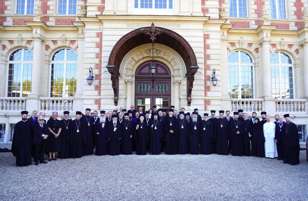 Konferenca Ndërkombëtare e Patriarkanës Ekumenike në Francë  i pranishëm edhe Kryepeshkopi Joani