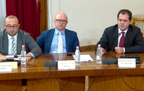 ndërprerjen e diskutimeve