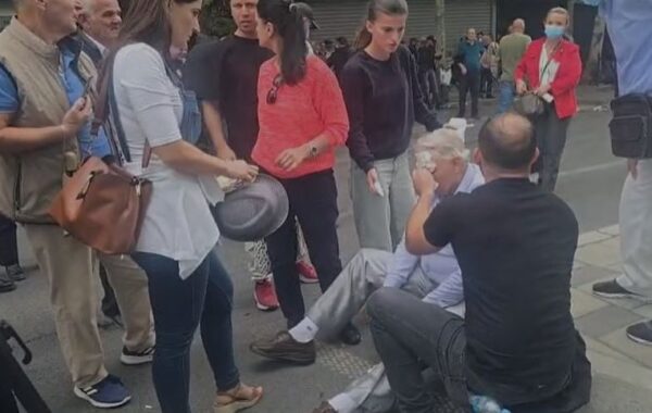 dhe 6 përfaqësues të medias