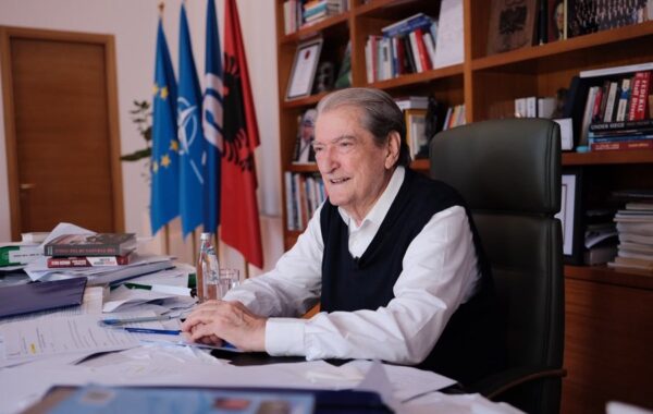 Parlamenti i