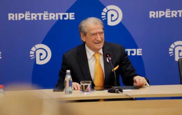 se dita e llogarisë po