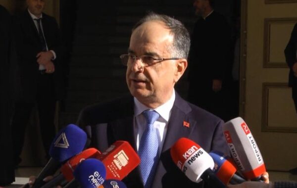 Begaj mesazh magjistratëve të rinj: Profesioni