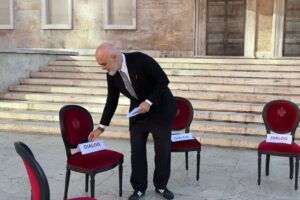 ata që bëjnë