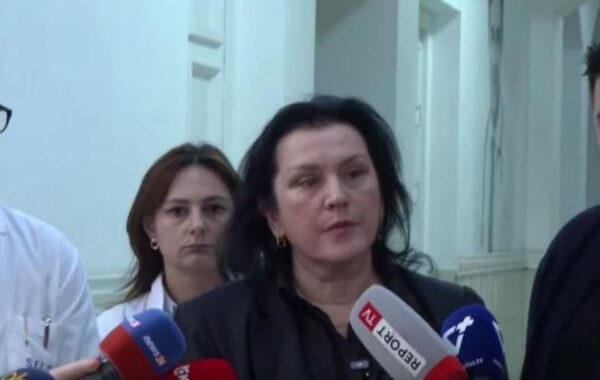 në sy gjatë
