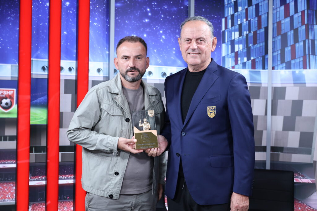 Abissnet Superiore  Edlir Tetova shpallet trajneri i muajit shtator