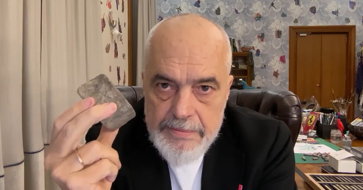 të maskuar