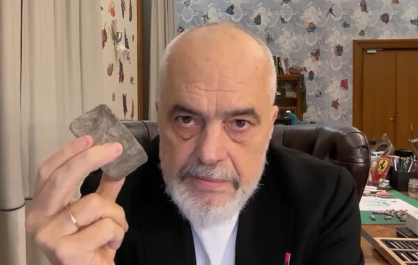 të maskuar