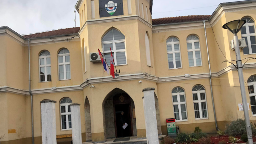 Projeksioni  shqiptarët mund të marrin mandatin e dytë në Parlamentin serb