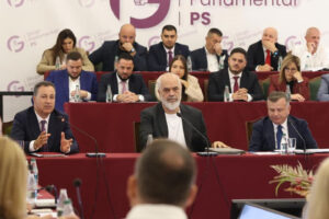 sugjerime dhe kërkesa
