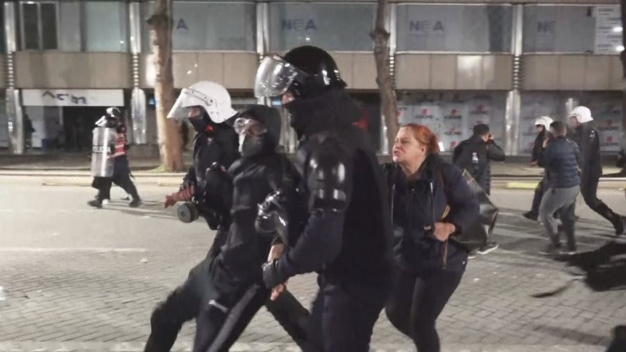 Tensione të reja para Kryeministrisë! Policia