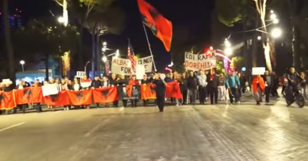 Studentët njoftojnë protestë kombëtare më 13 tetor para Ministrisë së Arsimit