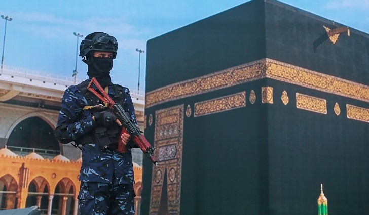 Huthitë mohojnë akuzat saudite për shënjestrimin e vendeve të shenjta të Medinës