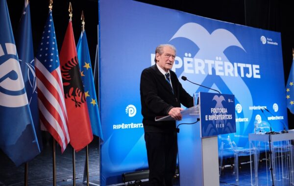na votojnë