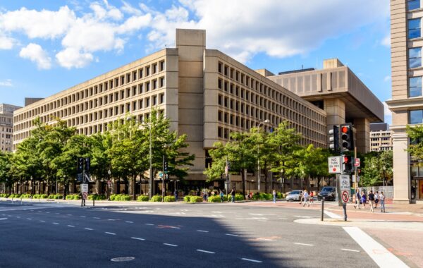 Selia e FBI-së në Washington (Foto: dconvertini, Wikimedia Commons, CC BY-SA 2.0)