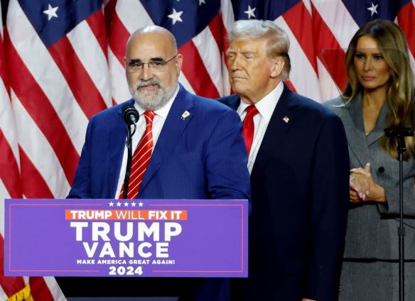Trump reagon për LaCivita dhe Blair  Ata nuk punojnë për mua nëse ka konflikt interesi  do t i pushoj menjëherë