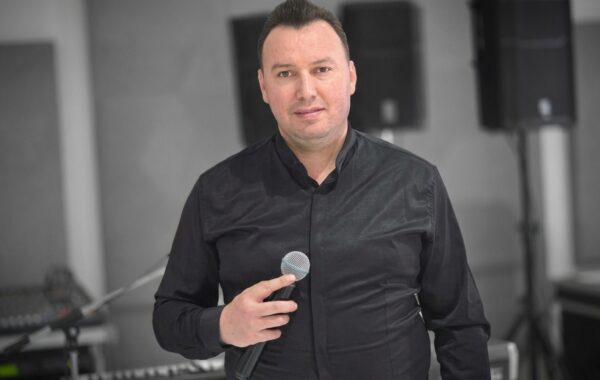 vajzat e mitura