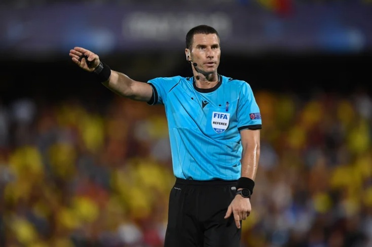 U pezullua nga Federata Bullgare për  performancë të dobët   arbitrit i besohet ndeshja Viking Stavanger   FC Bayern