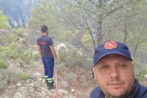 në lokalin e