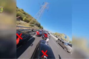 Bllokuan për ‘aheng’ autostradën Tiranë-Durrës, Rrugorja